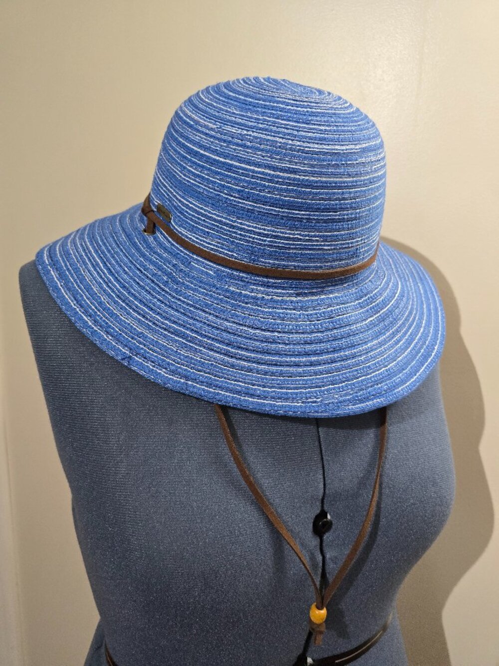 Eddie Bauer Women’s Packable Hat – Wide Brim (Blue) - Size L/XL